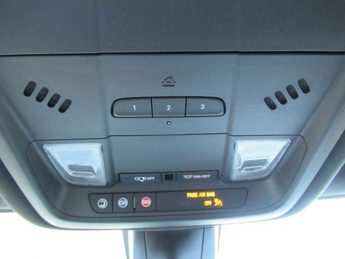 Used 2023 Chevrolet Blazer Premier w/ Driver Confidence II Package FWD image 32