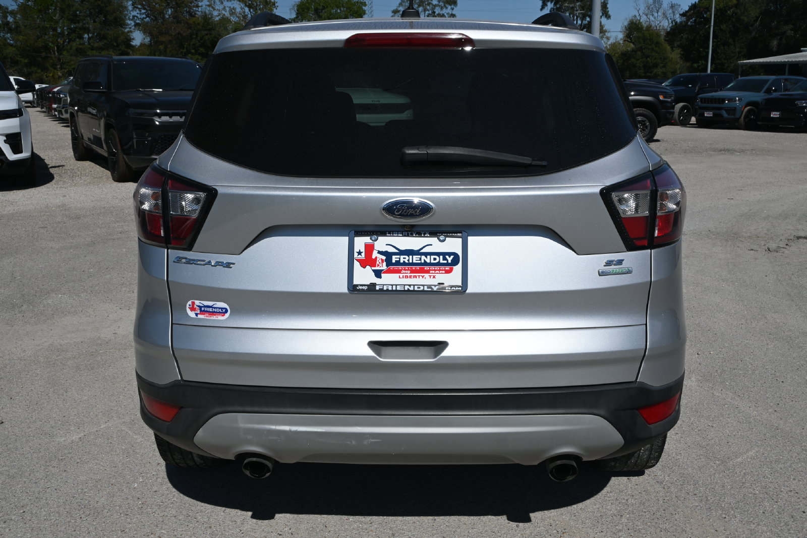 Used 2018 Ford Escape SE FWD image 3