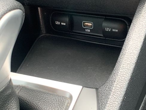 Used 2023 Kia Forte LXS w/ LXS Technology Package FWD image 19