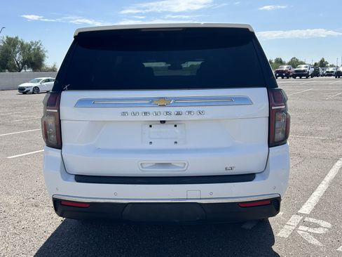 Used 2023 Chevrolet Suburban LT AWD/4WD image 4