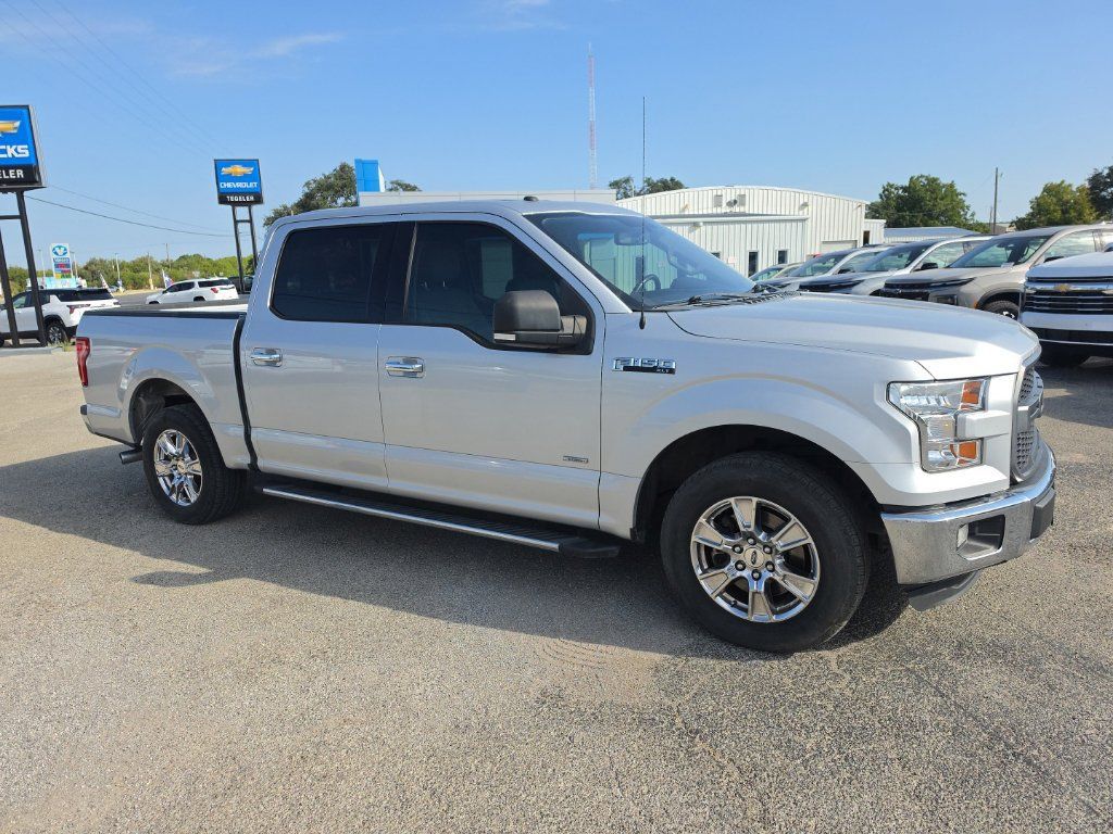 Used 2016 Ford F150 XLT w/ Equipment Group 301A Mid RWD image 4