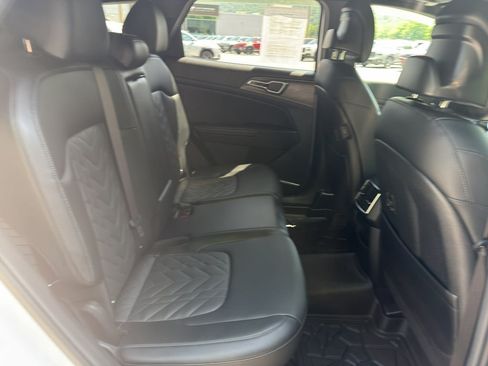 Used 2023 Kia Sportage X-Pro Prestige AWD/4WD image 30