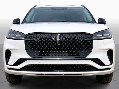 New 2026 Lincoln Aviator Reserve image 3