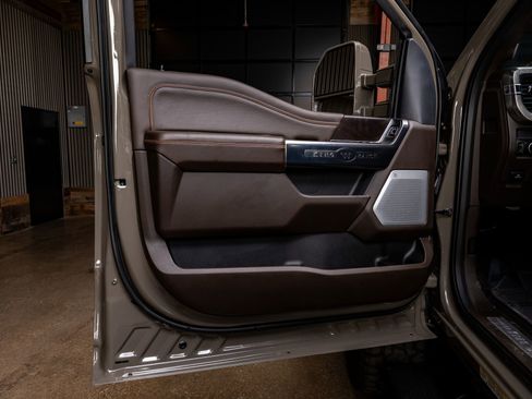 Used 2026 Ford F450 King Ranch w/ Chrome Package image 35