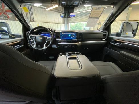Used 2025 Chevrolet Silverado 2500 LT w/ Convenience Package AWD/4WD image 21