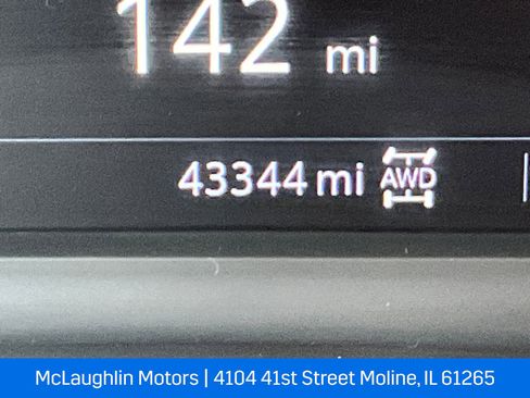 Certified 2023 Cadillac XT5 Premium Luxury w/ LPO, Floor Liner Package image 27