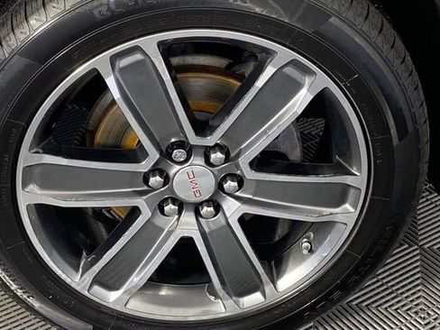 Used 2017 GMC Acadia Denali w/ Technology Package image 32