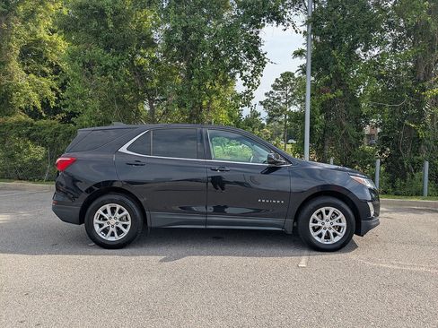 Used 2020 Chevrolet Equinox LT AWD/4WD image 2