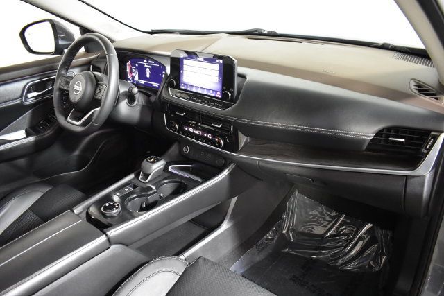 Used 2021 Nissan Rogue Platinum AWD/4WD image 38