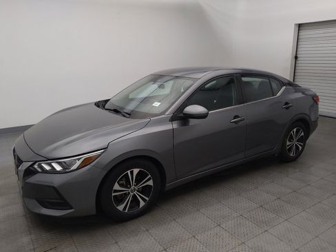 Used 2022 Nissan Sentra SV image 2
