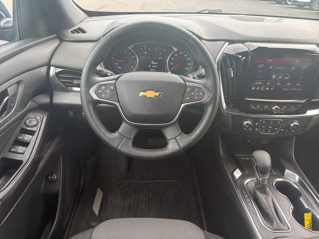 Used 2023 Chevrolet Traverse LT w/ Rear Camera Mirror Package AWD/4WD image 16