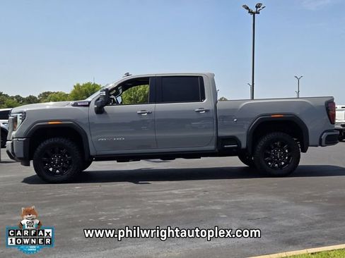 Used 2025 GMC Sierra 2500 AT4 w/ AT4 Premium Plus Package AWD/4WD image 6