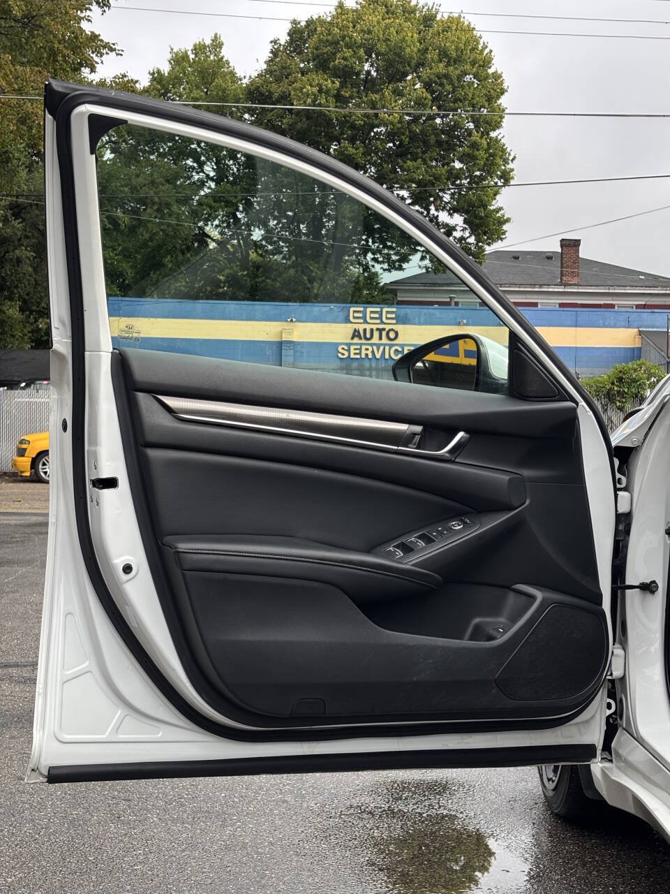 Used 2018 Honda Accord Sport image 32
