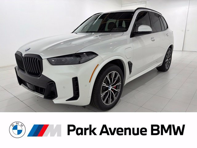 Certified 2025 BMW X5 xDrive50e w/ M Sport Package AWD/4WD image 1