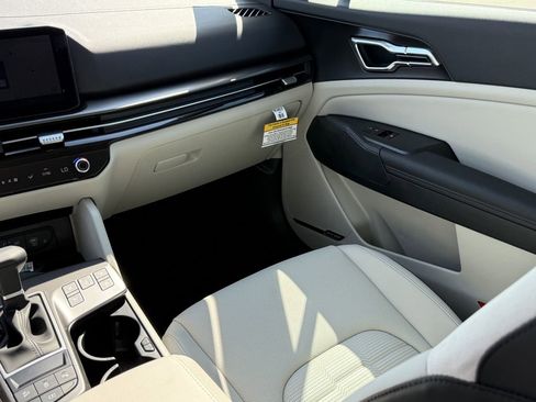 New 2026 Kia Sportage SX image 15