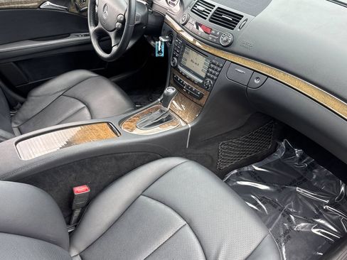 Used 2007 Mercedes-Benz E 350 Sedan image 31