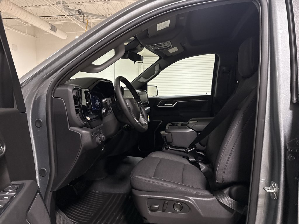 New 2026 Chevrolet Silverado 1500 RST w/ Z71 Off-Road Package AWD/4WD image 20