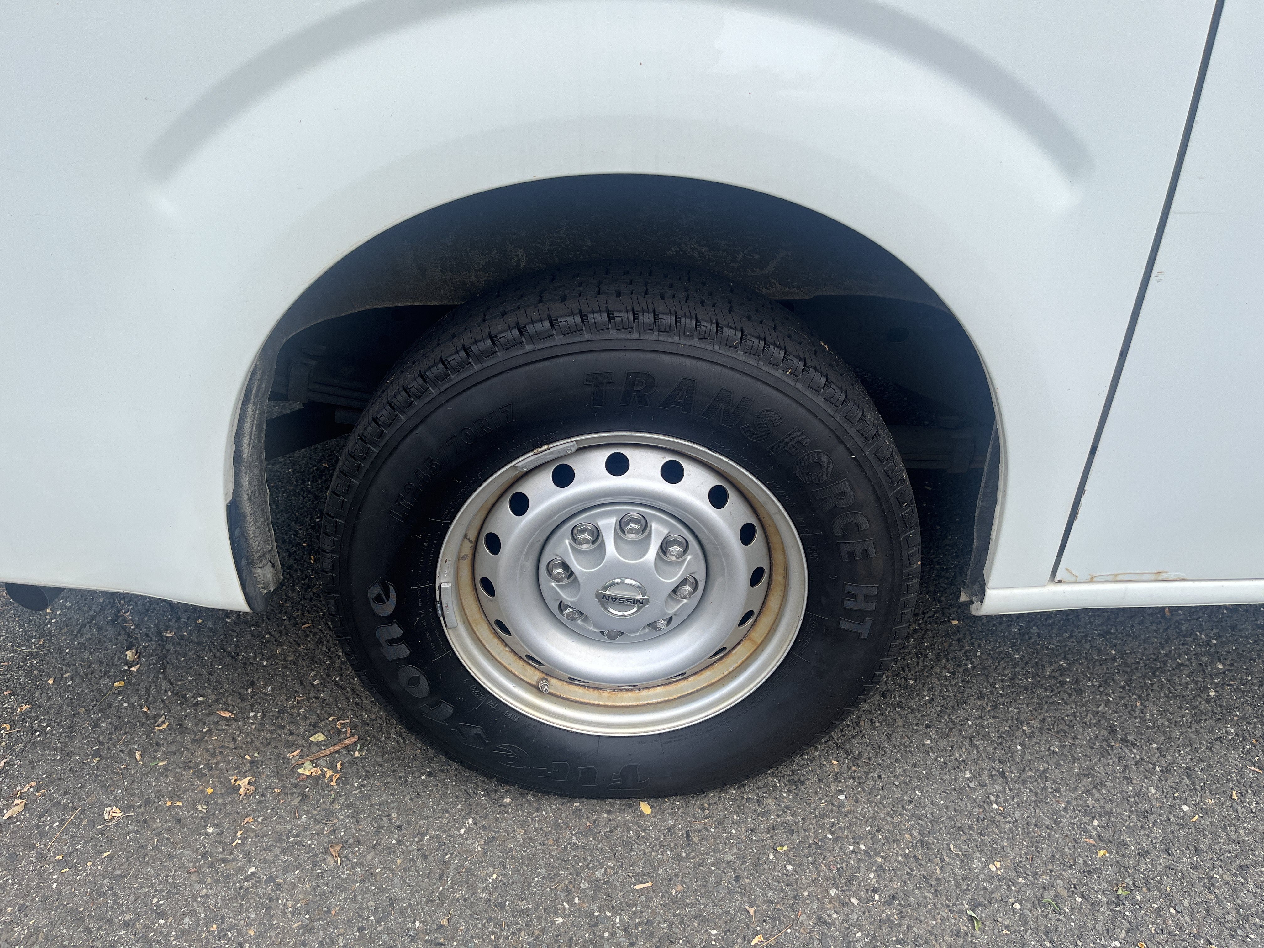 Used 2019 Nissan NV 2500 S w/ Back Door Glass Package RWD image 10