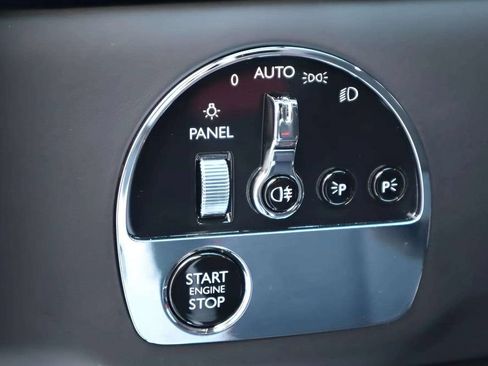 Used 2026 Rolls-Royce Cullinan AWD/4WD image 15