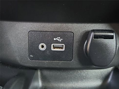 Used 2019 Nissan Rogue SL image 20