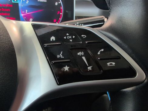 Used 2023 Mercedes-Benz GLC 300 4MATIC image 18