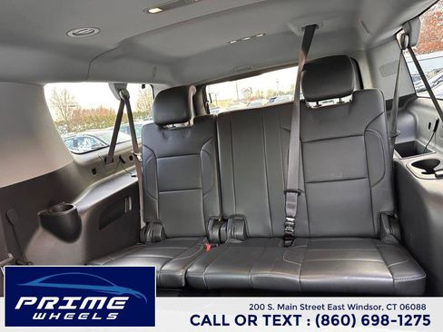 Used 2015 Chevrolet Suburban LT image 18