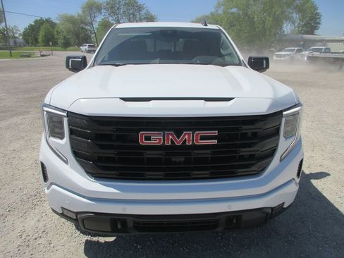 New 2026 GMC Sierra 1500 Elevation AWD/4WD image 11