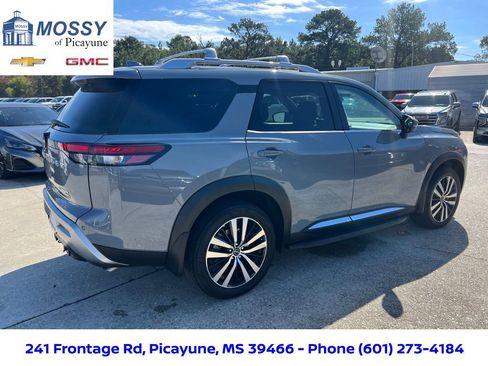 Certified 2024 Nissan Pathfinder Platinum w/ Cargo Package image 6