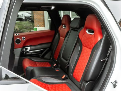 Used 2020 Land Rover Range Rover Sport SVR image 34