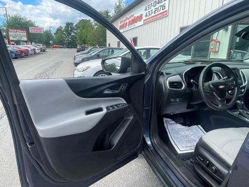 Used 2019 Chevrolet Equinox LS w/ LS Convenience Package AWD/4WD image 10