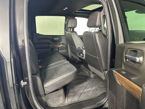 Used 2022 Chevrolet Silverado 1500 High Country w/ Technology Package AWD/4WD image 33