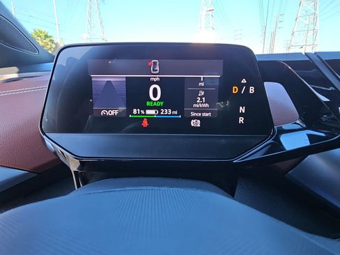 Certified 2022 Volkswagen ID.4 Pro S w/ Gradient Package image 19