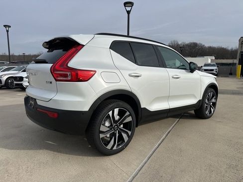 New 2026 Volvo XC40 B5 Plus w/ Protection Package Premier image 7