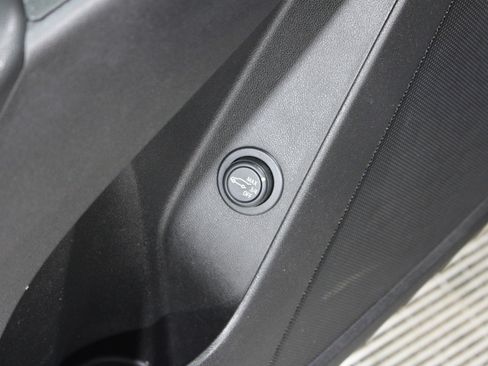 Used 2022 Chevrolet Equinox LT image 8