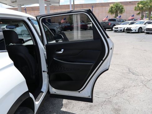 Used 2019 Hyundai Santa Fe SEL FWD image 11