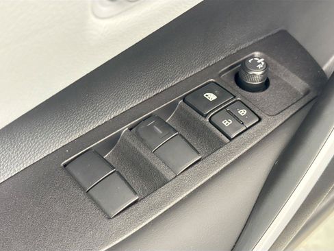 Certified 2025 Toyota Corolla SE w/ Convenience Package FWD image 36