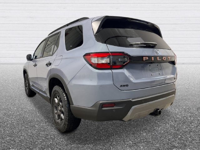 New 2026 Honda Pilot TrailSport image 3