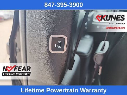 Used 2025 Chrysler Pacifica Select FWD image 34