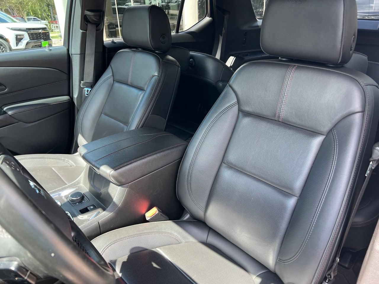 Certified 2023 Chevrolet Traverse RS FWD image 11