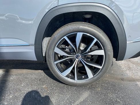 New 2026 Volkswagen Atlas Cross Sport SEL Premium R-Line image 20