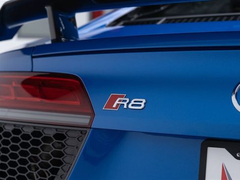 Used 2017 Audi R8 V10 plus AWD/4WD image 32