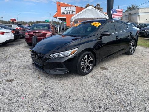 Used 2021 Nissan Sentra SV image 1