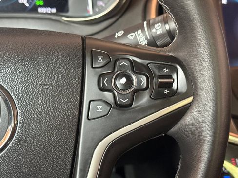 Used 2015 Buick LaCrosse Leather FWD image 32