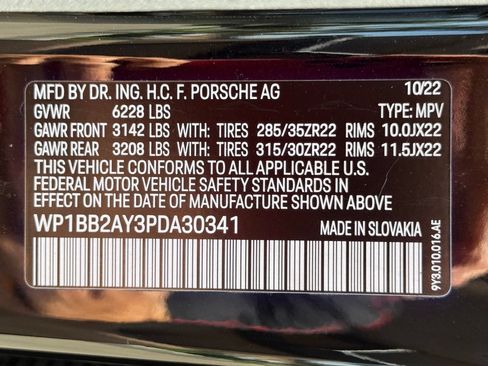 Certified 2023 Porsche Cayenne S AWD/4WD image 35