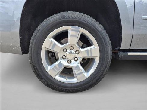 Used 2020 Chevrolet Suburban Premier w/ Max Trailering Package AWD/4WD image 9