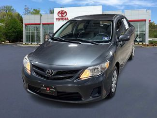 Used 2011 Toyota Corolla LE video 1
