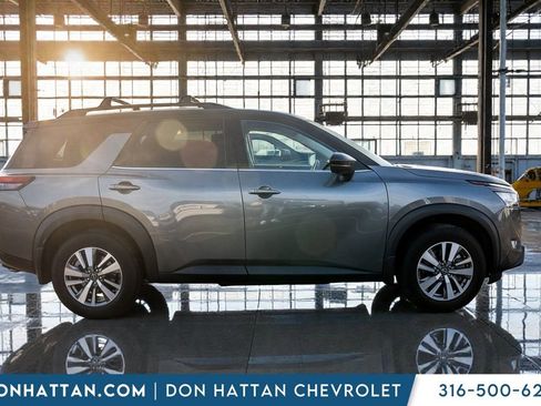 Used 2022 Nissan Pathfinder SL image 33