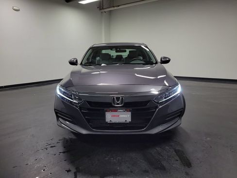 Used 2018 Honda Accord LX image 2