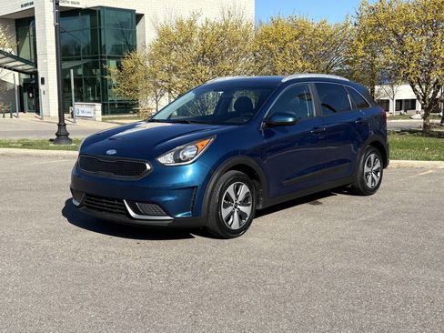 Used 2018 Kia Niro LX FWD image 15