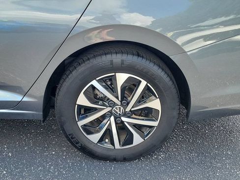 Certified 2025 Volkswagen Jetta S FWD image 29